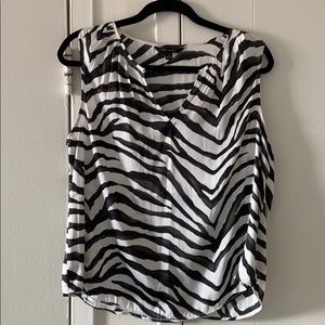 Sleeveless Banana Republic top